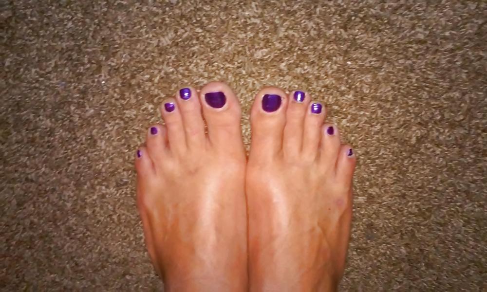 11P Lisa Love crossdresser feet