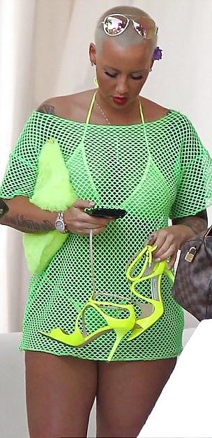 25P Amber Rose & Blac Chyna – Titten & Arsch am Miami Beach – Ameman
