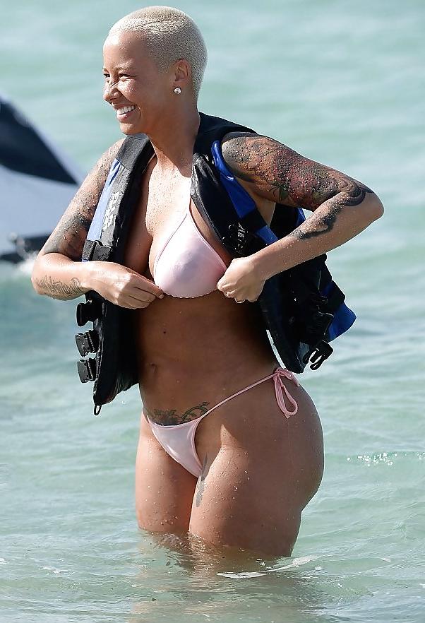 25P Amber Rose & Blac Chyna – Titten & Arsch am Miami Beach – Ameman