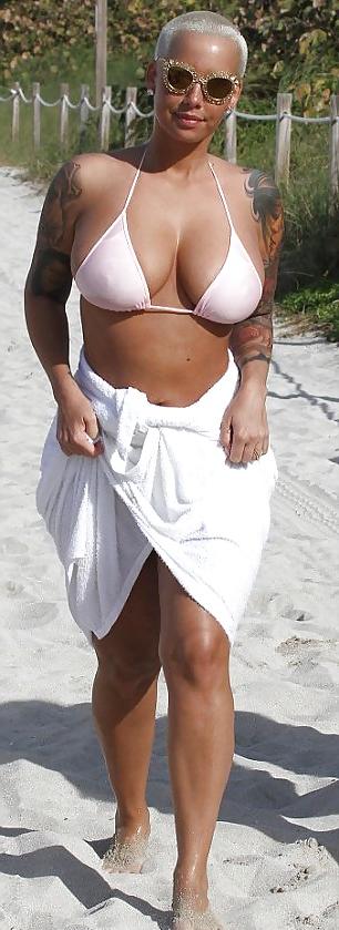 25P Amber Rose & Blac Chyna – Titten & Arsch am Miami Beach – Ameman
