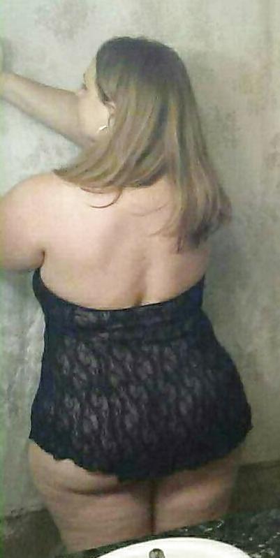 9P Fat Booty MILF
