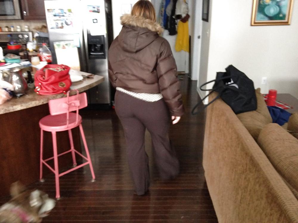 9P Fat Booty MILF