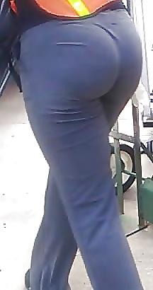 12P Booty in yoga pants 3