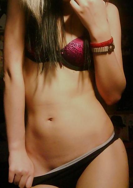 25P Gothic,emo girl 2