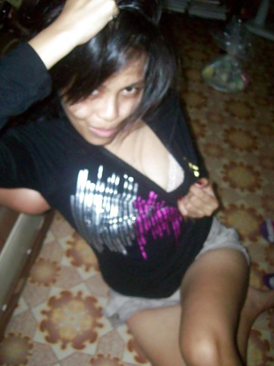 14P Hot Pinay Mama :P