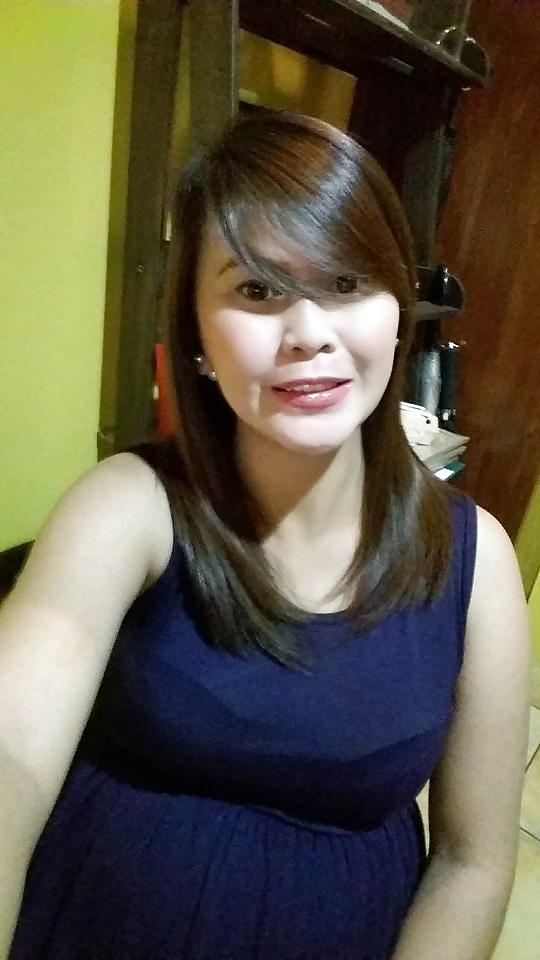 14P Hot Pinay Mama :P