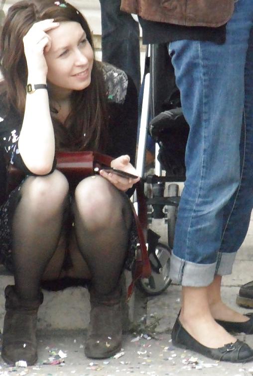 25P Candid Up skirt - Panty - Ass Voyeur - Sexy Legs