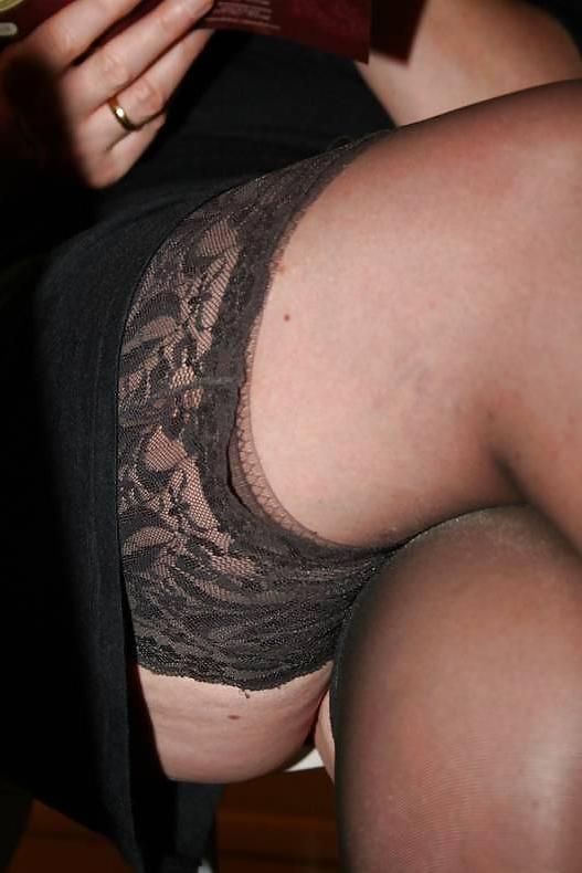 19P Legs in stockings