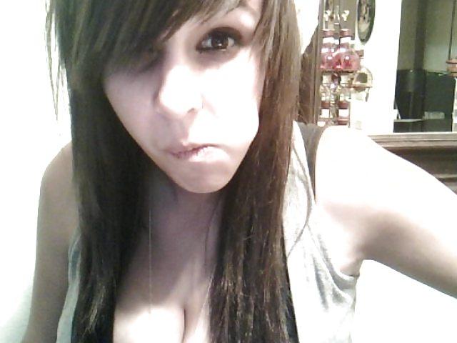 25P SEXY EMO-SELFSHOOT