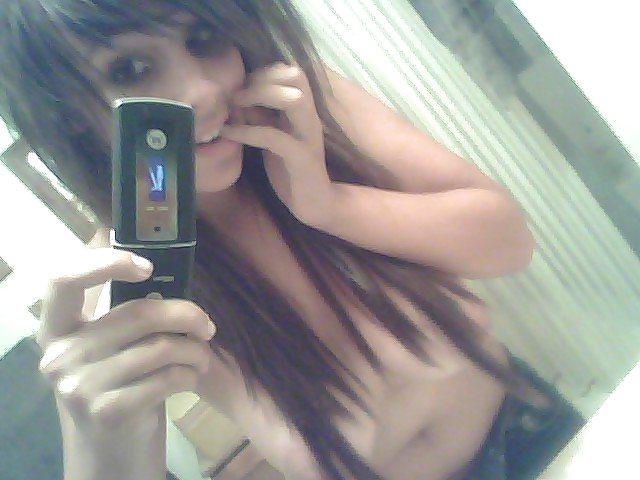 25P SEXY EMO-SELFSHOOT
