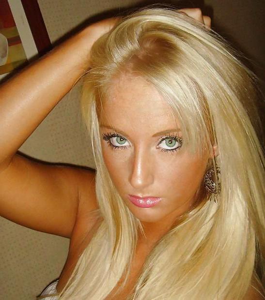 19P Hot Blondie with Big Boobs - BBenito