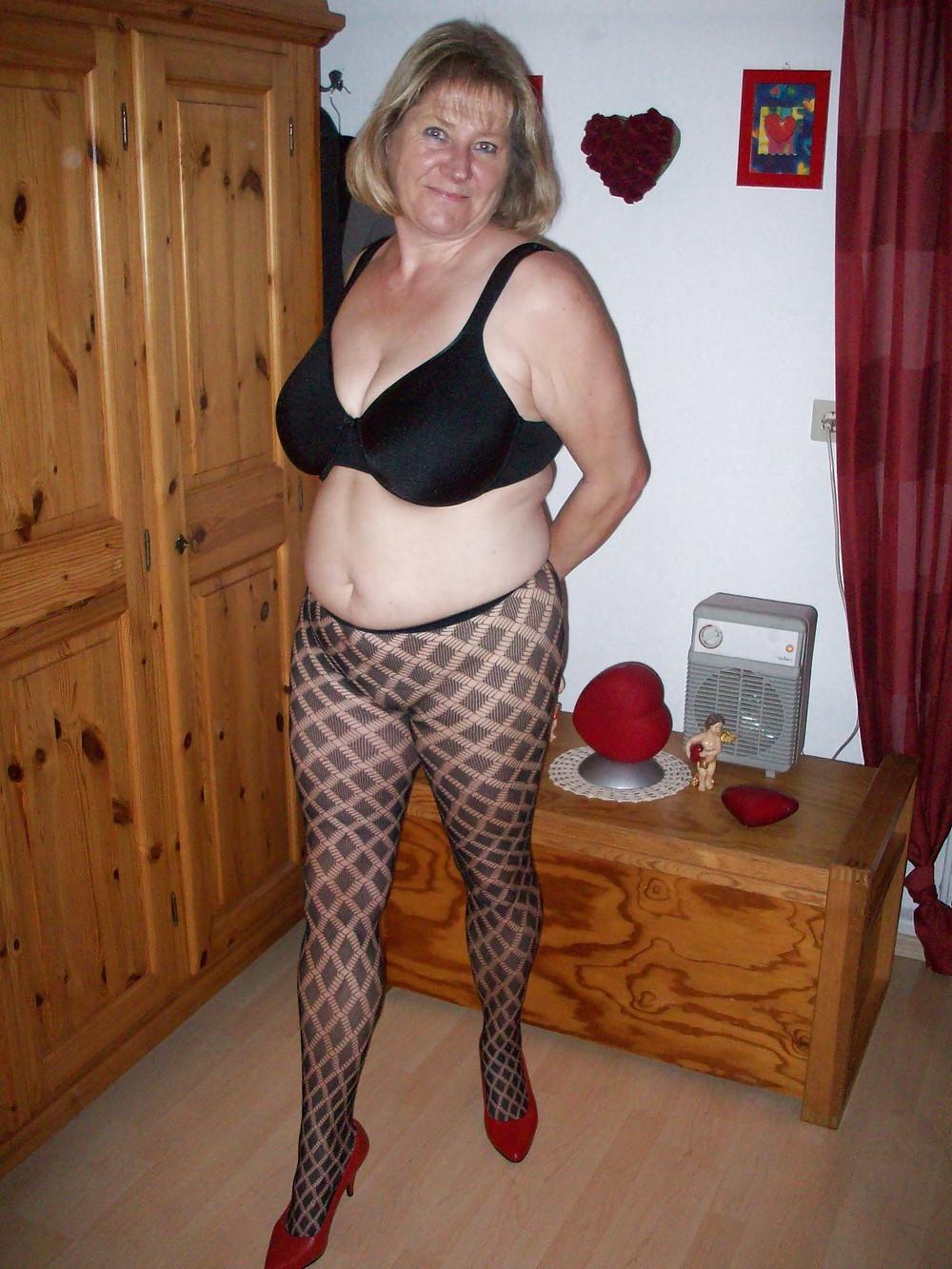 14P German slut