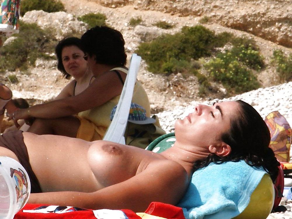 21P Nice mama big boobs