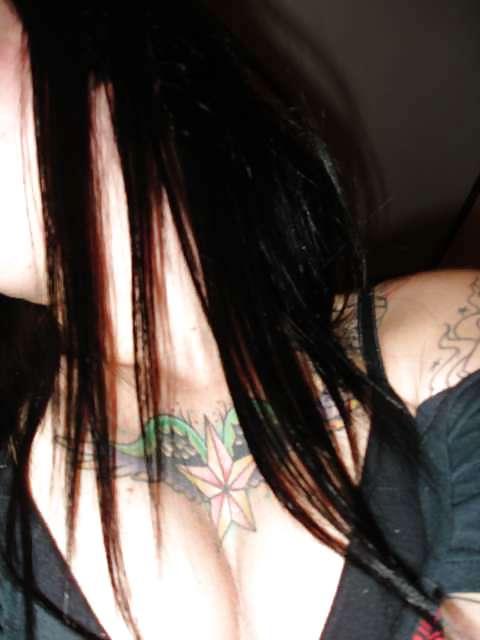 25P Hot emo
