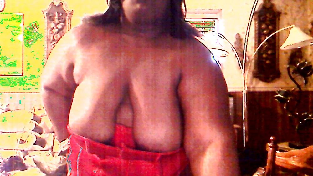 5P SSBBW AT LARGE!