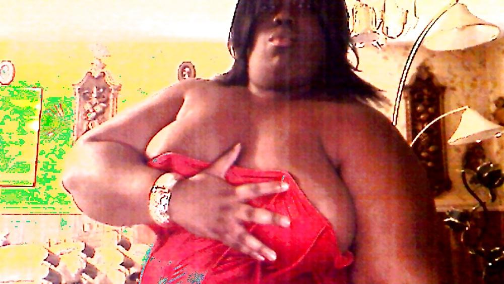 5P SSBBW AT LARGE!