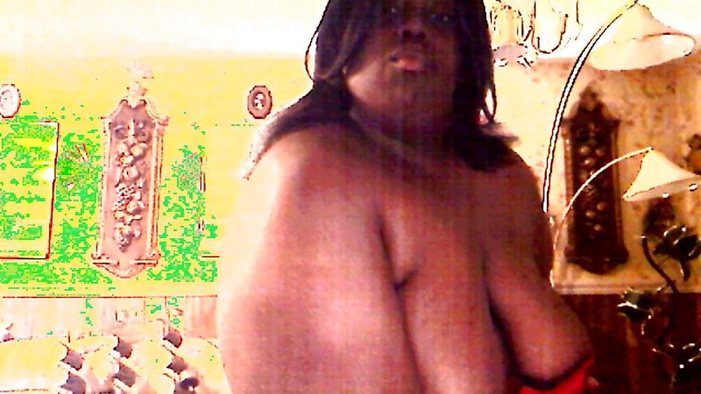 5P SSBBW AT LARGE!