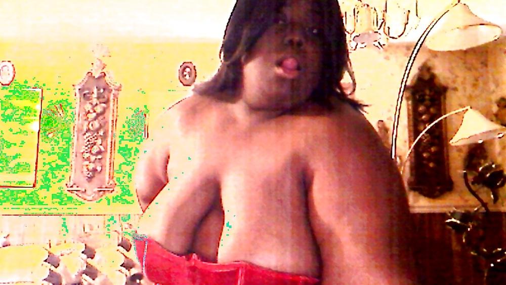 5P SSBBW AT LARGE!