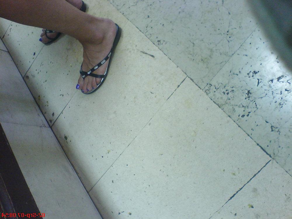 17P Some street feet