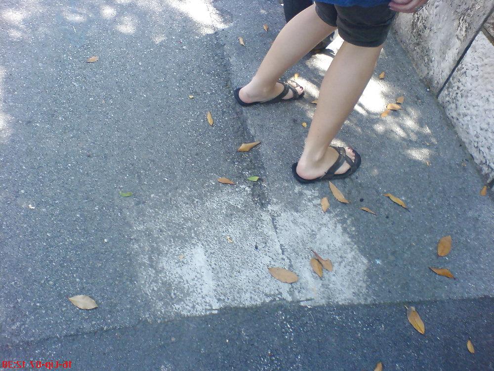 17P Some street feet