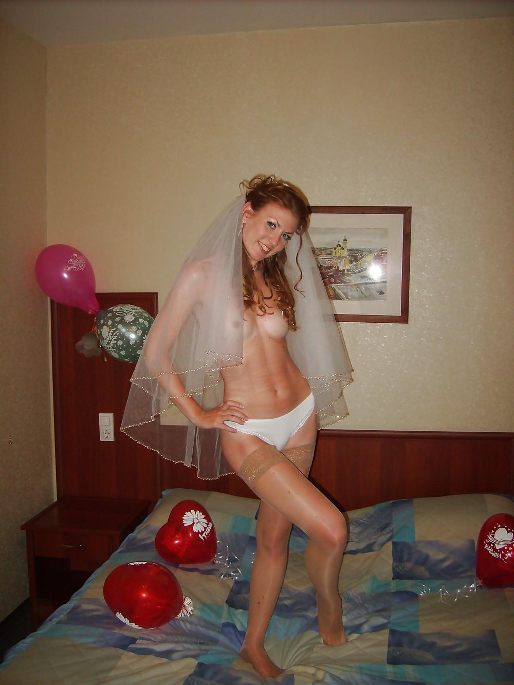18P Redhead on wedding night 