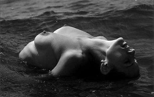 25P Wicked Water Erotic - Session 2