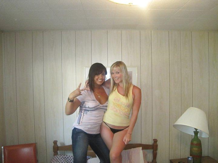 14P Jewel BABES HOT SHOW