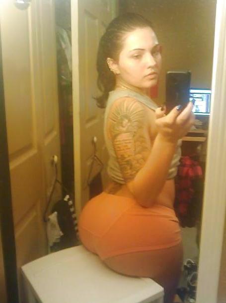 20P Big Booty 30