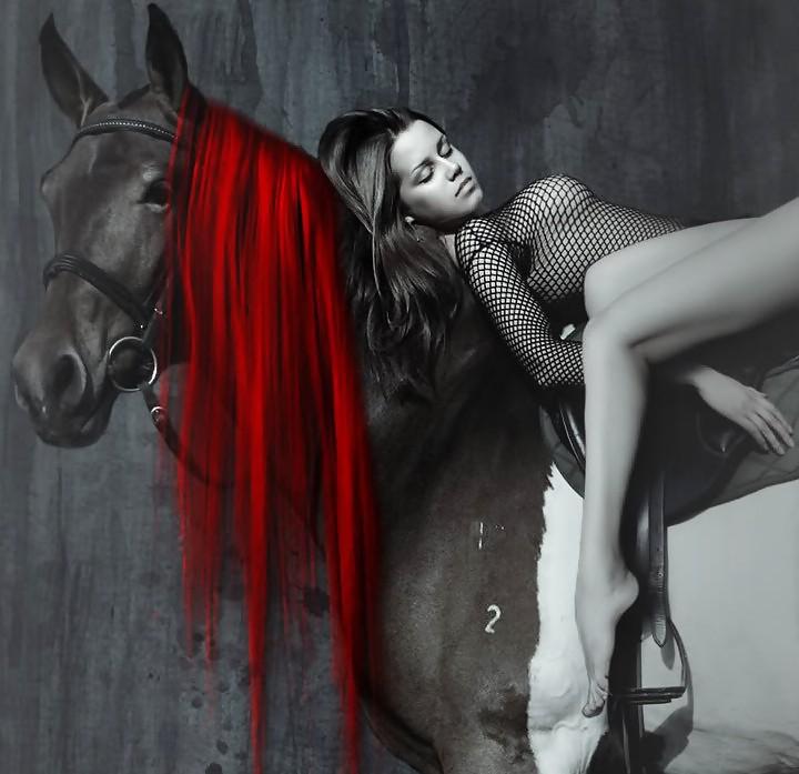 25P Erotic in Black & White and a touch of Red - Session 1