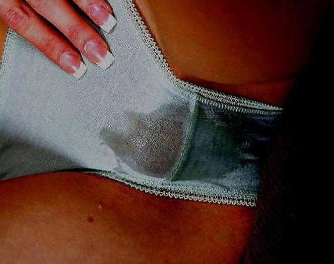 8P Cum on Panties 008