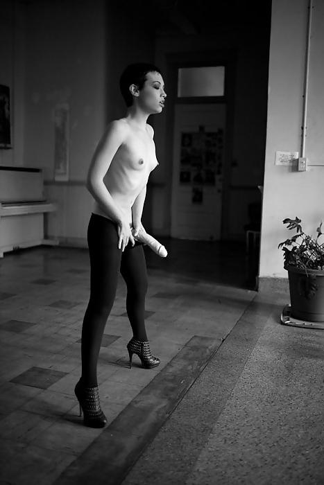 25P Erotic shots (lucy dominga)