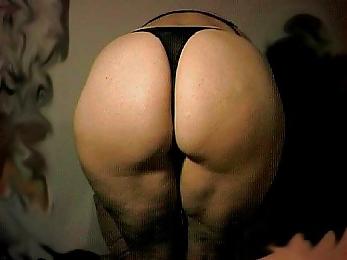 21P Big Booty 34