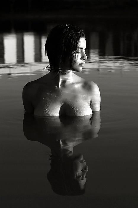 25P Wicked Water Erotic - Session 3