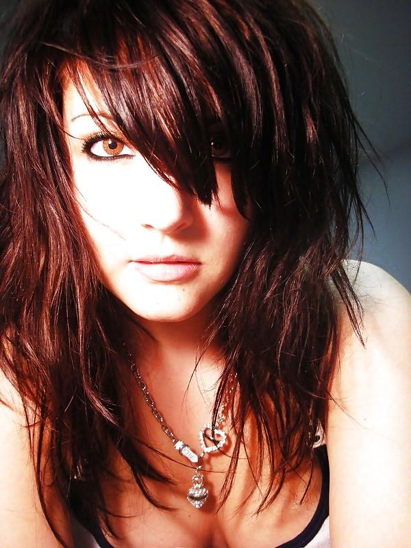 25P Very Hot Emo Chick 