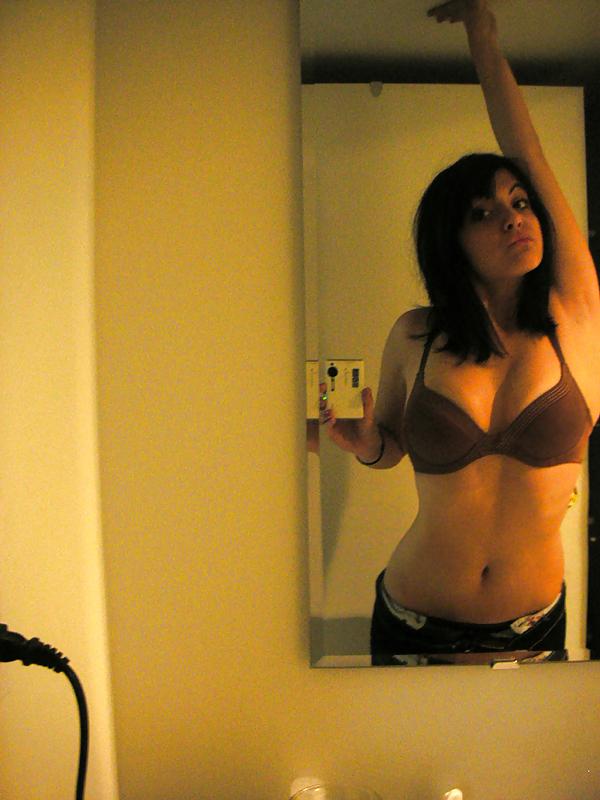 25P Very Hot Emo Chick 