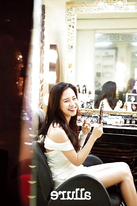8P Korean celeb actress Song, Ji Hyo
