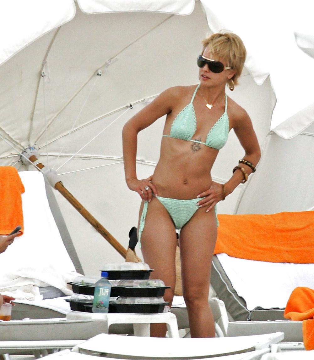 25P Mena Suvari mega collection 2