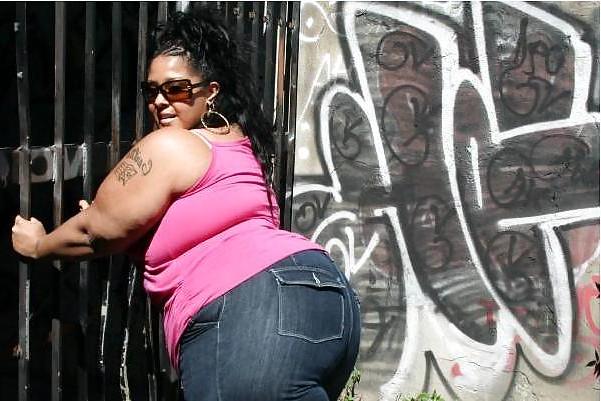 12P Queen Sized Delight looking fine big ass thick thighs