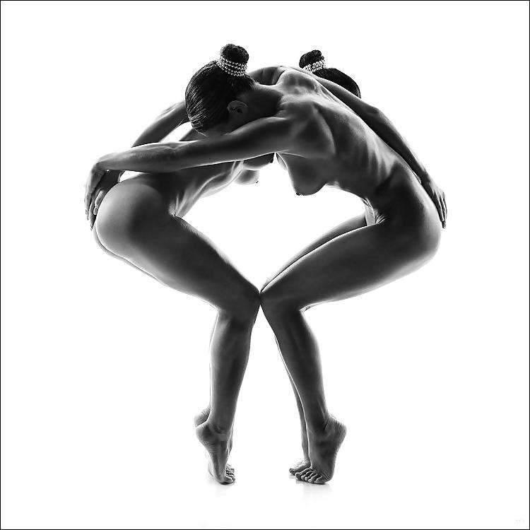 23P Erotic Nude Art 3