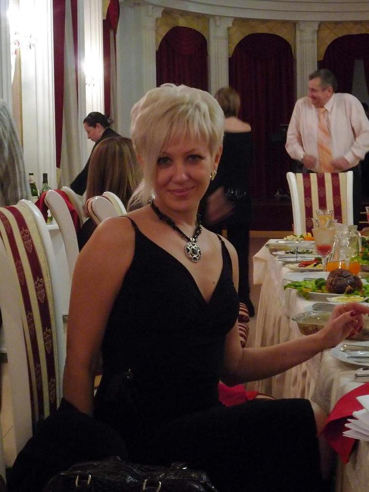 25P Sexy mom for cum