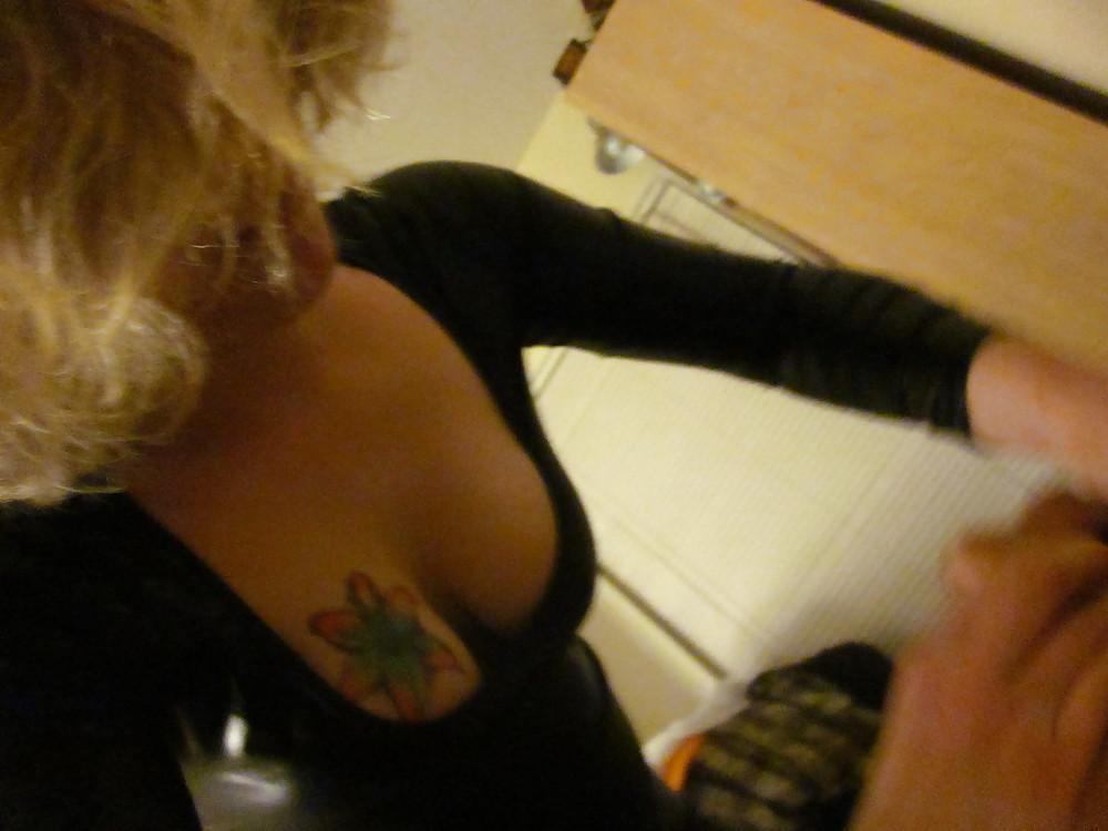 25P Baby slut stripper smokes pours wax on cock