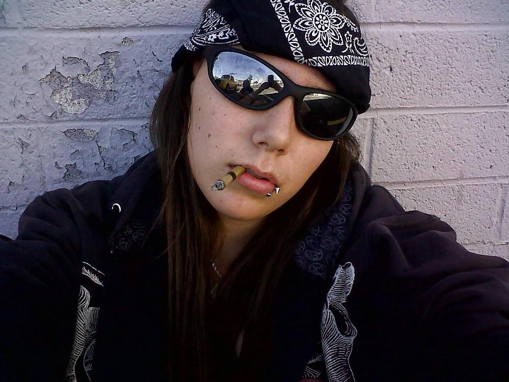 25P Emo whore