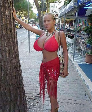 25P Big Boobs