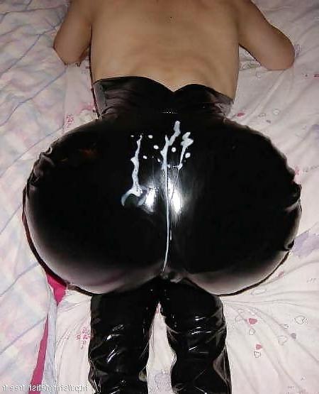 25P Cum on clothes and facials