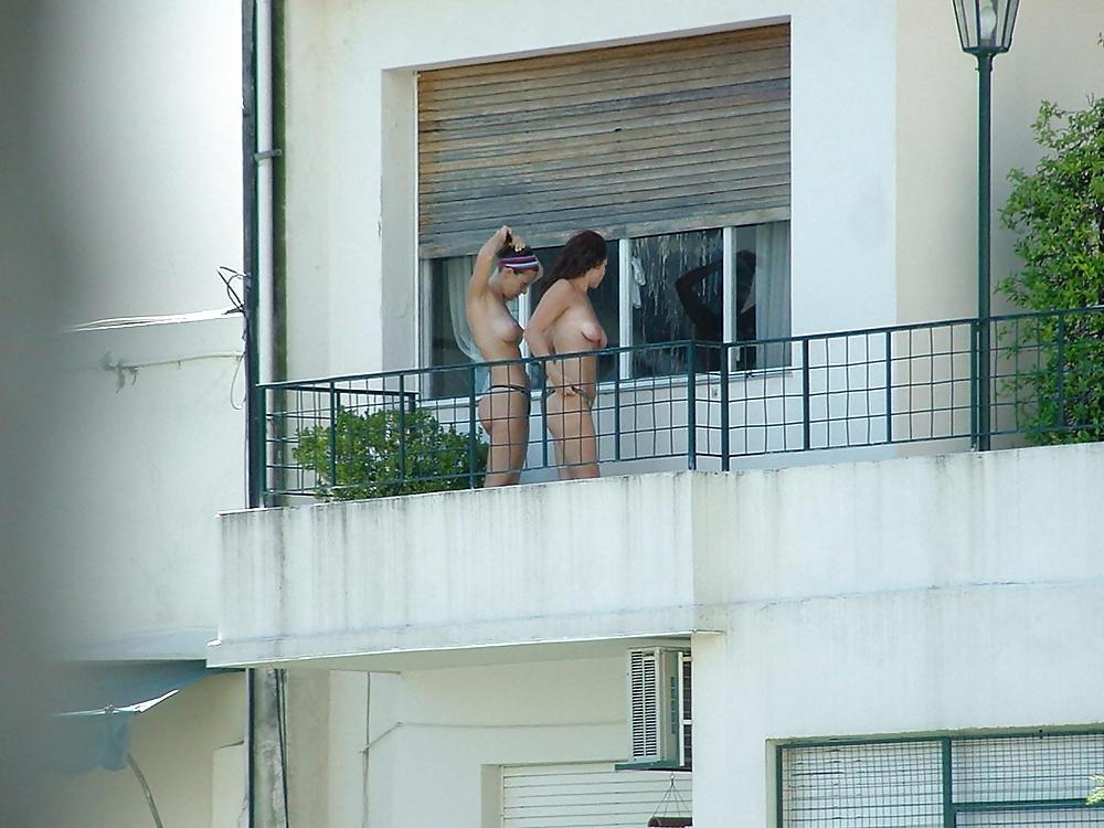 8P Balcony