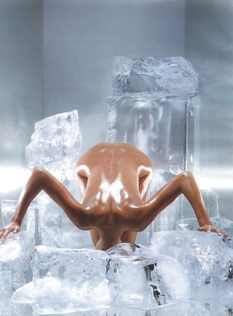 25P Erotic Gallery 3