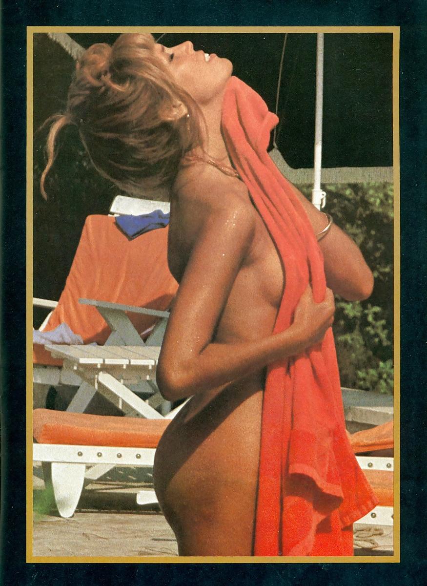 25P Amanda Lear