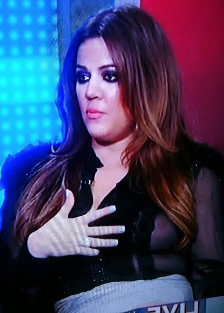 25P Celebrities Nude Nip