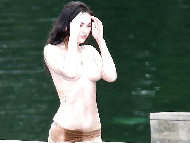 25P Celebrities Nude Nip