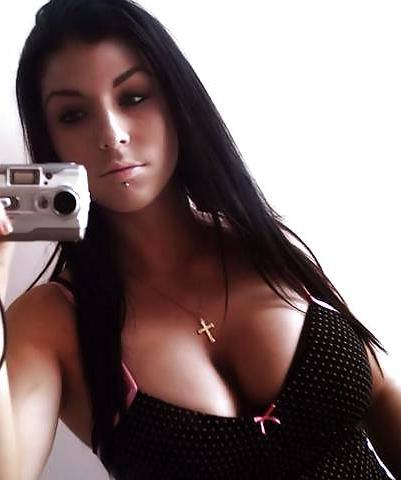 25P More tattooed and pierced chicks 2